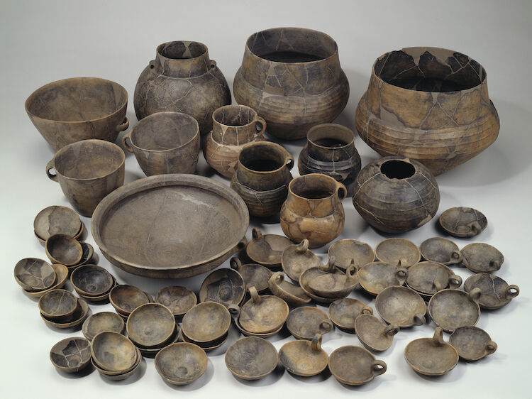 Vessel inventory of the Late Bronze Age complex from Raddusch, Photo © Klaus Göken