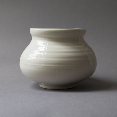 Item 1933